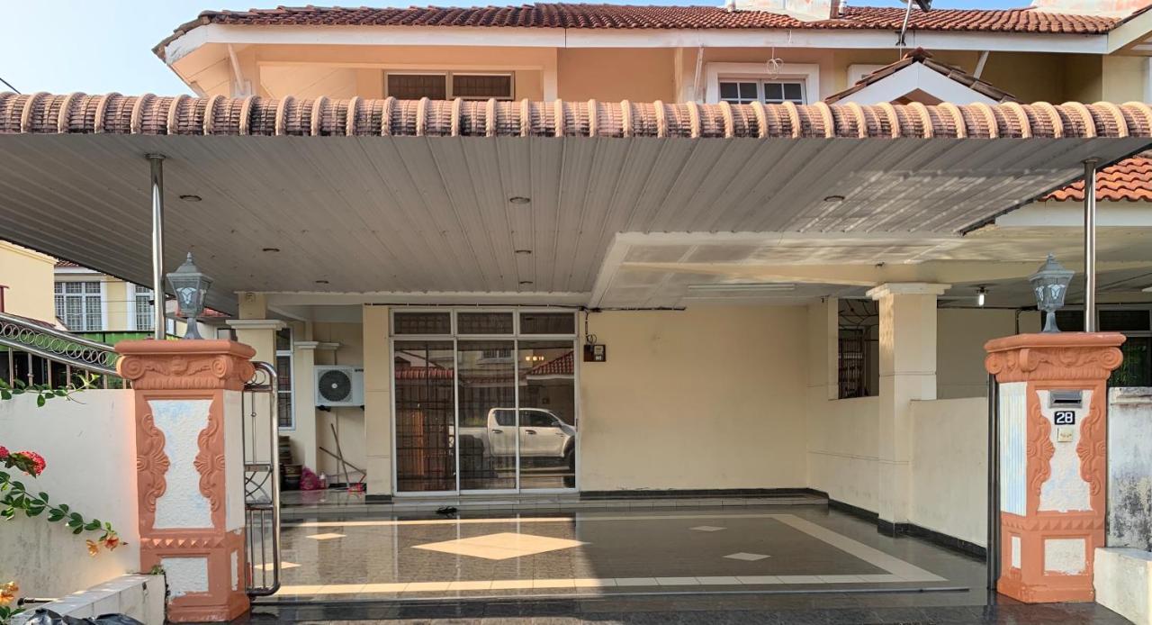 Awani Homestay Seberang Jaya Permatang Janggus Zewnętrze zdjęcie